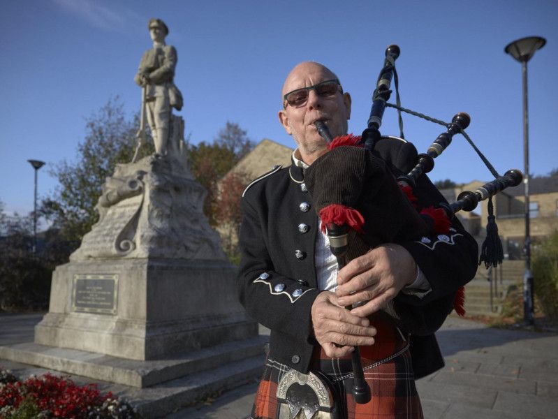 VIDEO: Bagpiper To Play At Mytholmroyd War Memorial For Remembrance Day